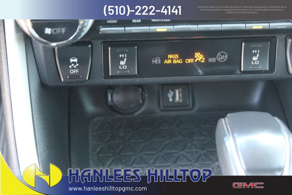 Used 2023 Toyota RAV4 XLE Premium FWD image 23