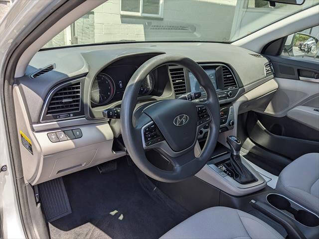 Used 2018 Hyundai Elantra SEL FWD image 9