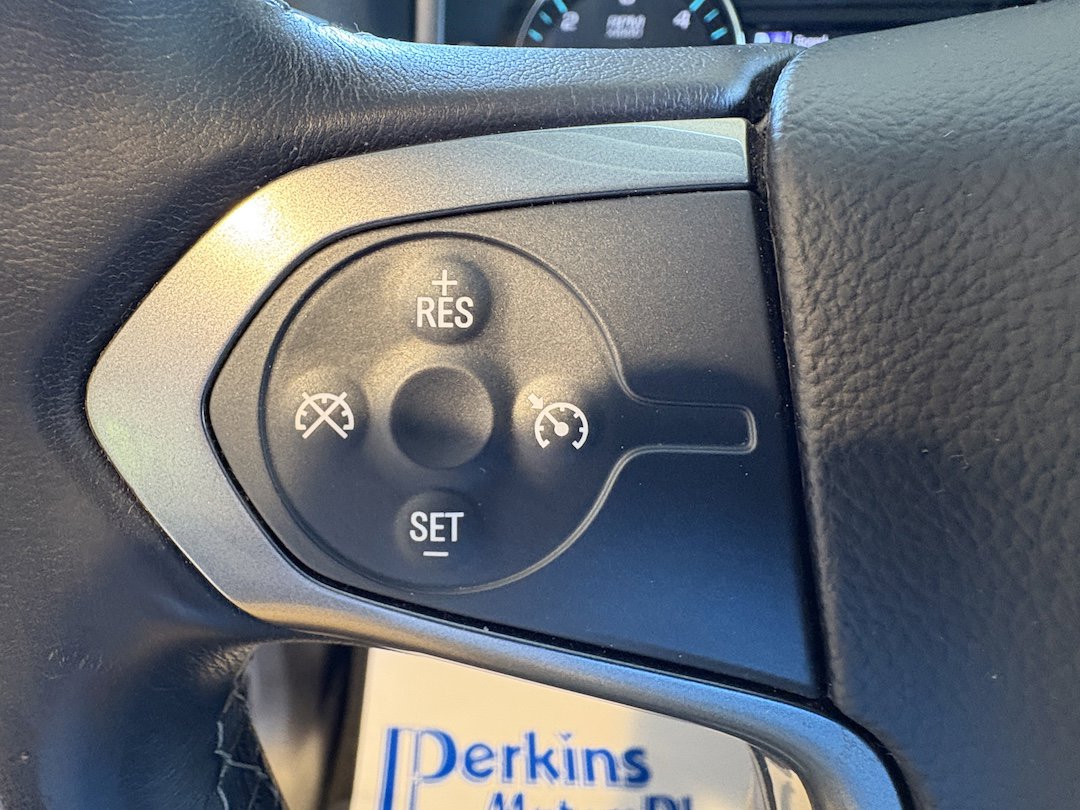 Used 2018 Chevrolet Silverado 1500 LT w/ All Star Edition AWD/4WD image 13