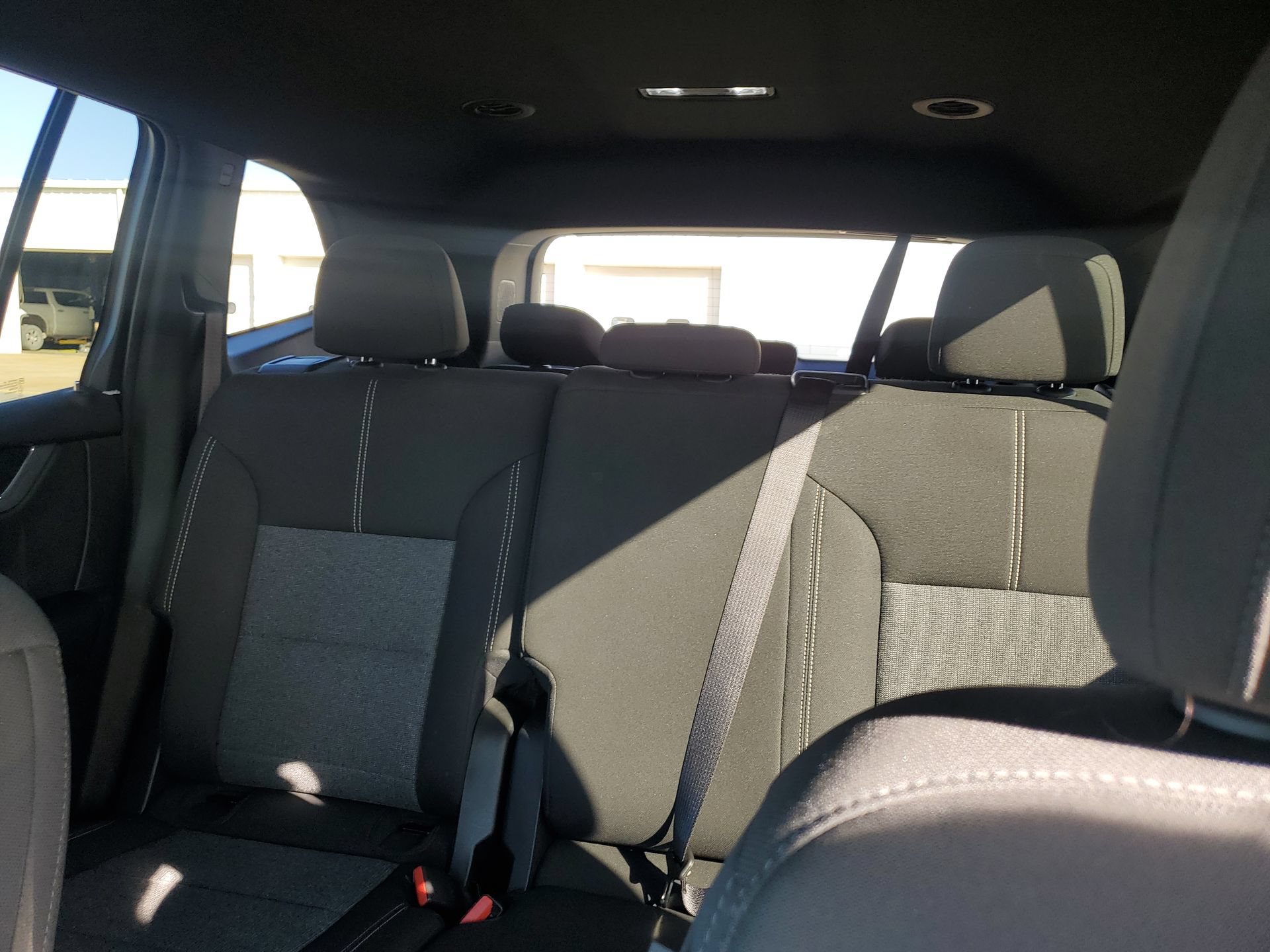 Used 2025 GMC Acadia Elevation AWD/4WD image 28
