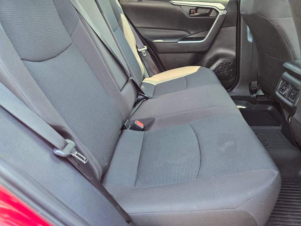 Certified 2025 Toyota RAV4 LE AWD/4WD image 14