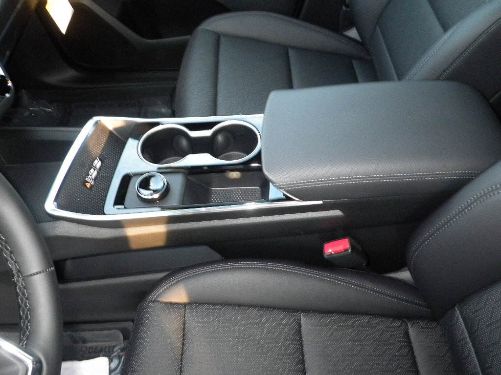 New 2026 Chevrolet Equinox LT w/ Convenience Package II image 21