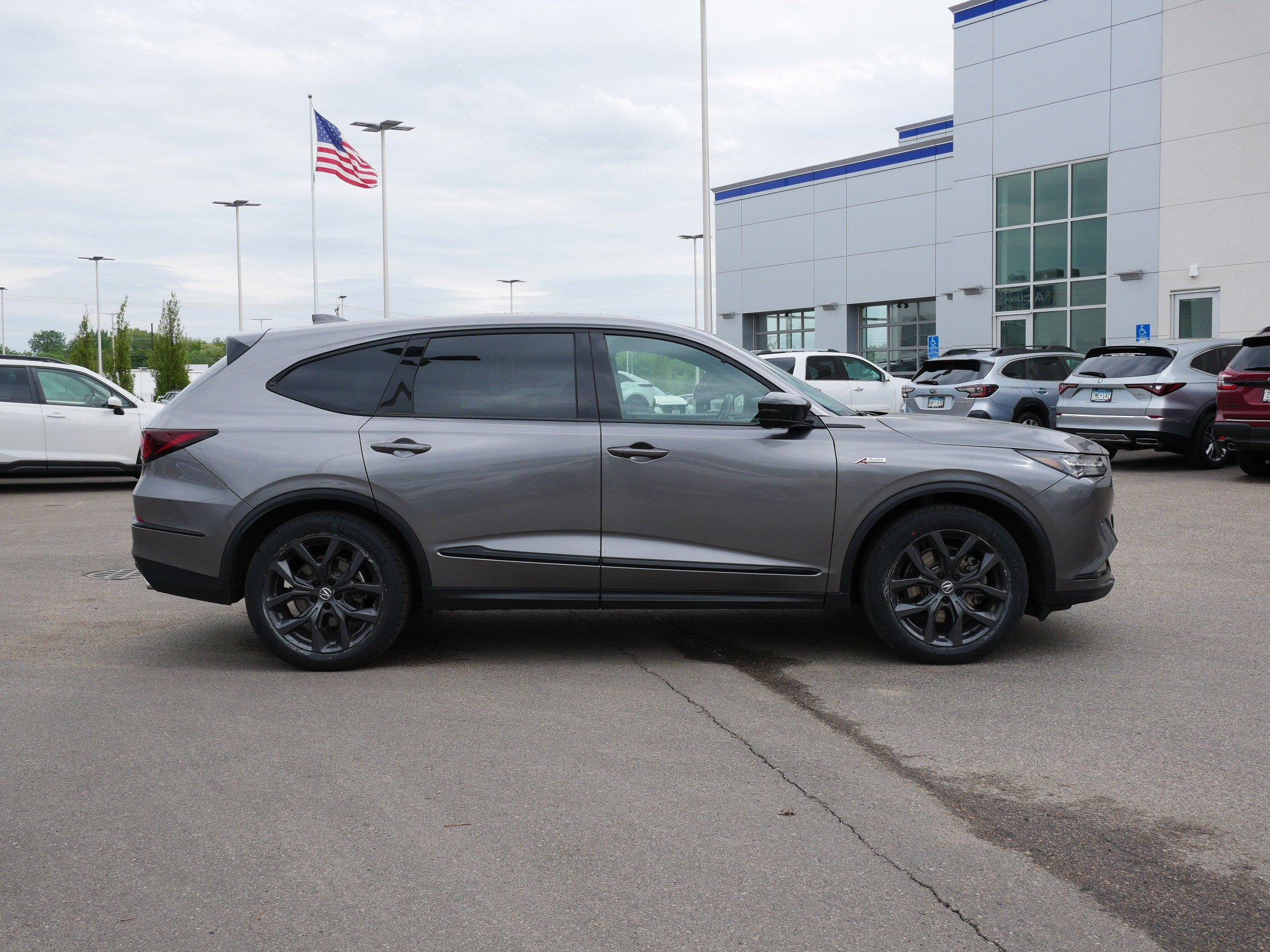 Used 2023 Acura MDX A-Spec AWD/4WD image 13