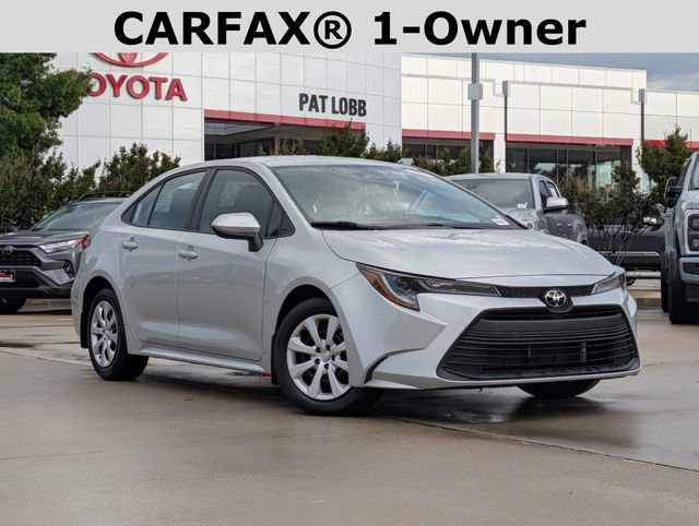 Used 2025 Toyota Corolla LE FWD video 2