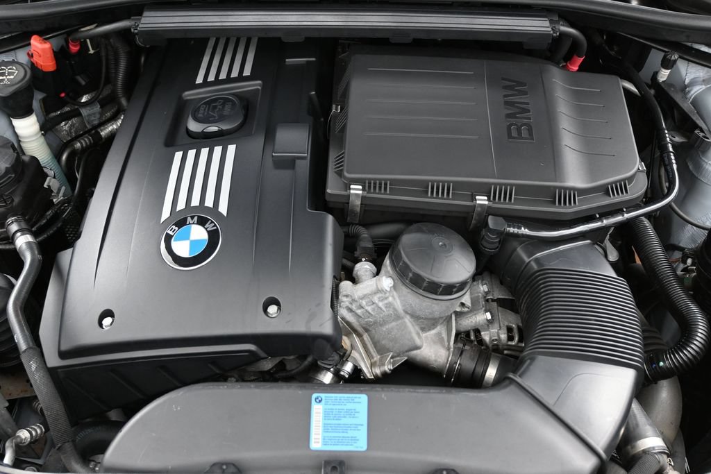 Used 2009 BMW 335i Convertible RWD image 22