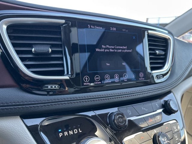 Used 2019 Chrysler Pacifica Limited FWD image 19
