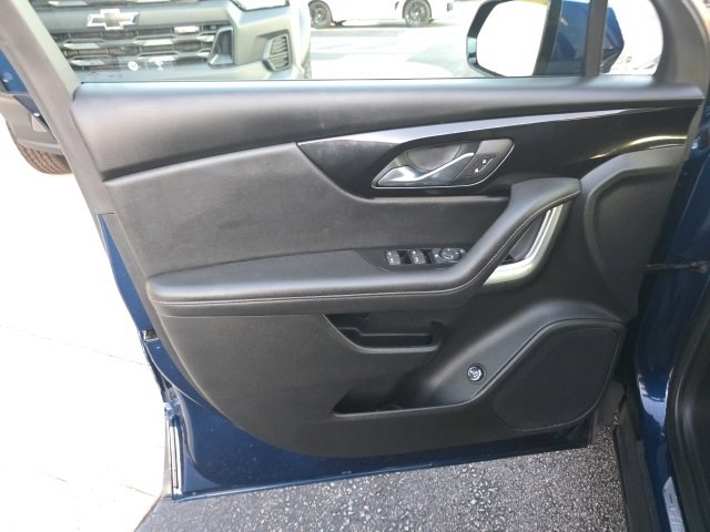 Used 2022 Chevrolet Blazer Premier image 11