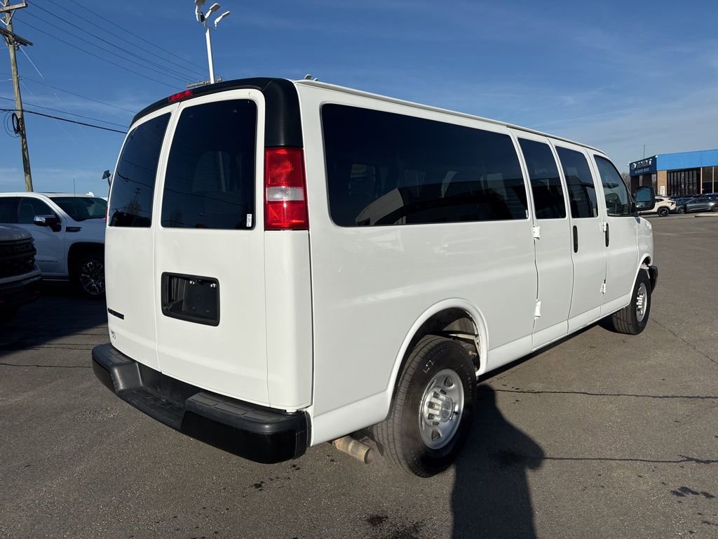 Used 2024 Chevrolet Express 3500 LS image 4