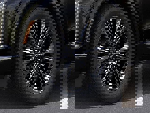 New 2026 Cadillac Optiq Luxury 2 w/ LPO, Floor Liner Package image 9