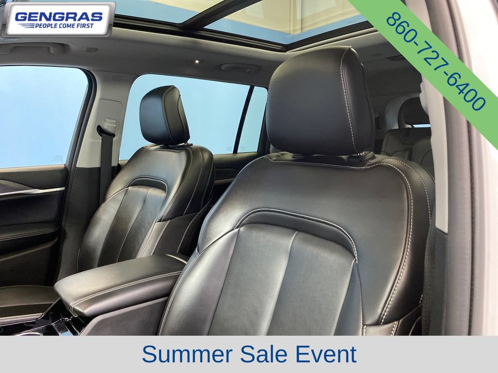 Used 2023 Jeep Grand Cherokee L Limited AWD/4WD image 8