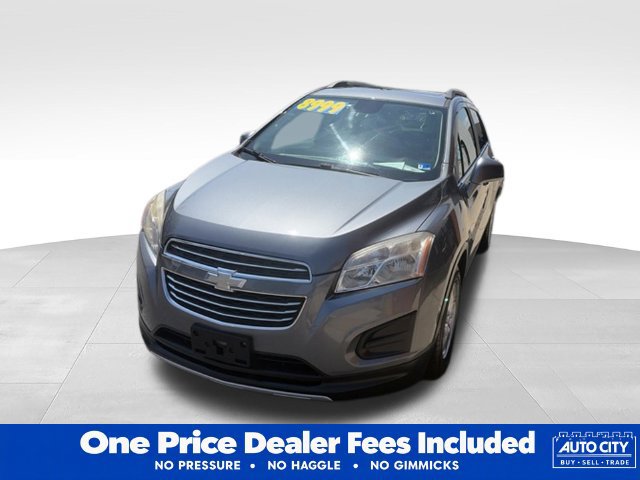 Used 2015 Chevrolet Trax LT w/ LT Sun and Sound Package FWD image 24