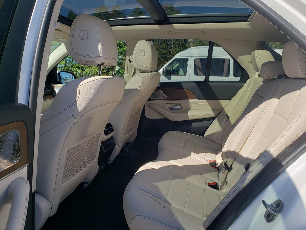 Used 2024 Mercedes-Benz GLE 450 4MATIC image 11