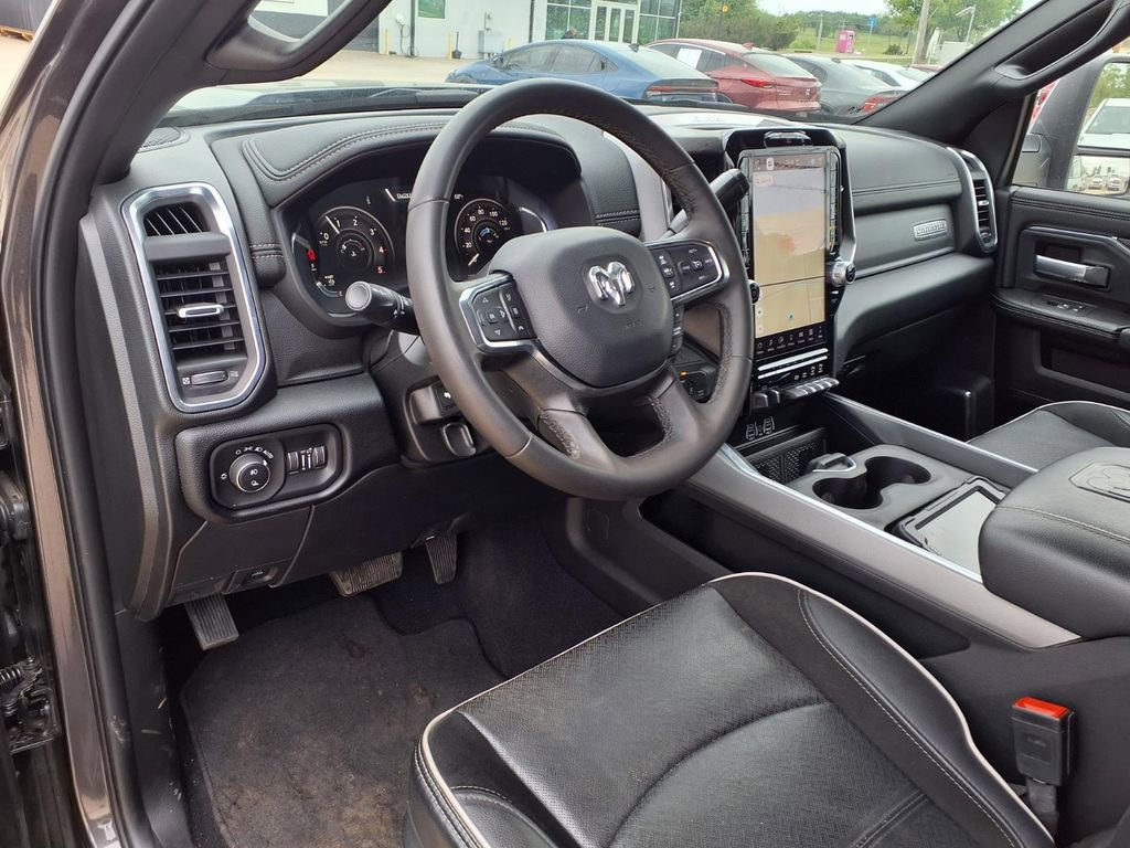 Used 2025 RAM 2500 Laramie AWD/4WD image 8