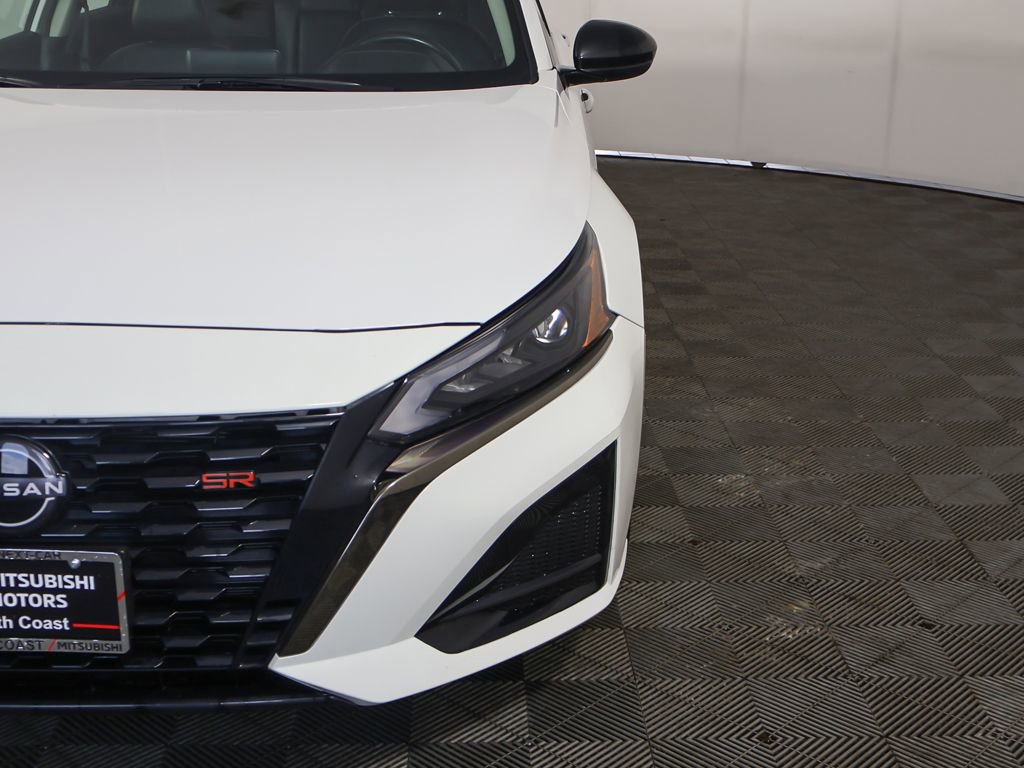 Used 2024 Nissan Altima 2.5 SR image 11