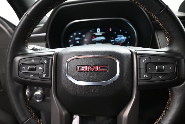 Used 2023 GMC Yukon XL AT4 w/ AT4 Premium Package AWD/4WD image 15