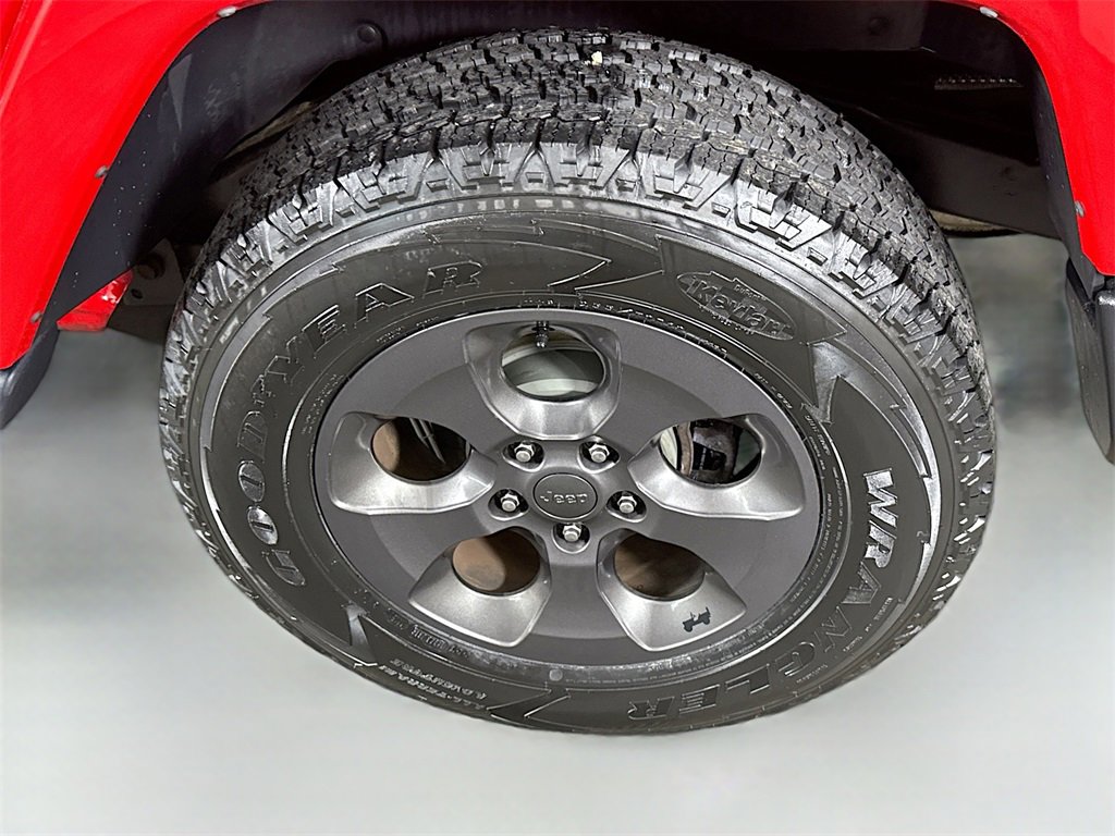 Used 2017 Jeep Wrangler Unlimited Freedom Edition image 26