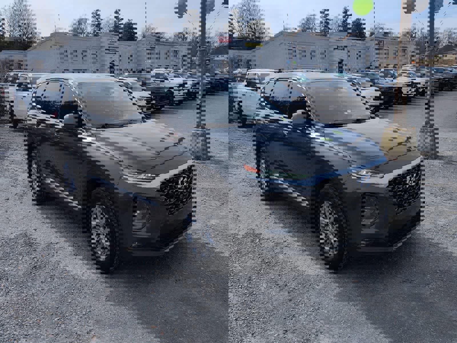 Used 2020 Hyundai Santa Fe SEL image 2