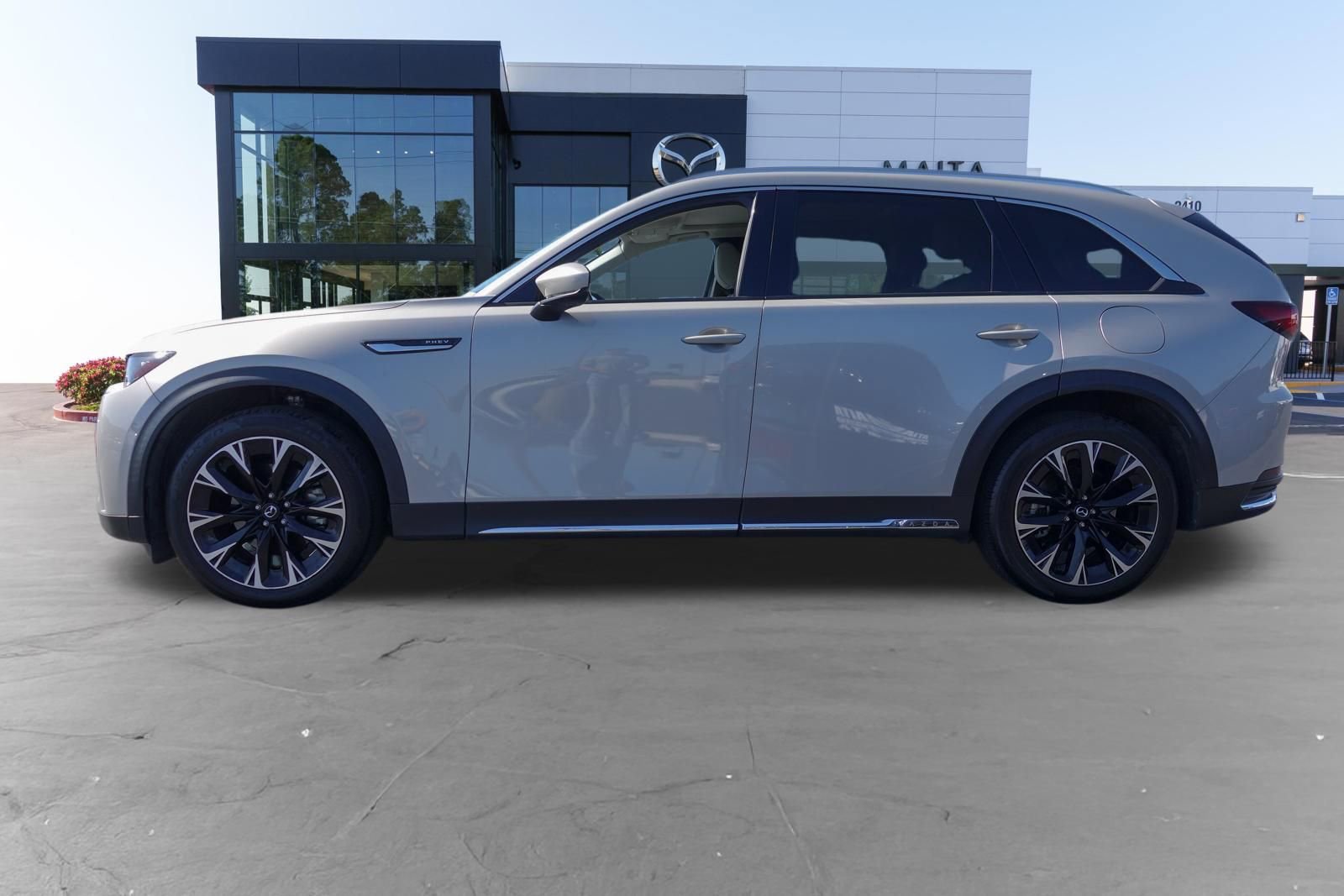 Used 2024 MAZDA CX-90 Plug-In Hybrid w/ Premium Pkg AWD/4WD image 8