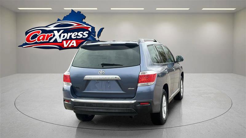 Used 2012 Toyota Highlander SE w/ Tow Pkg AWD/4WD image 8