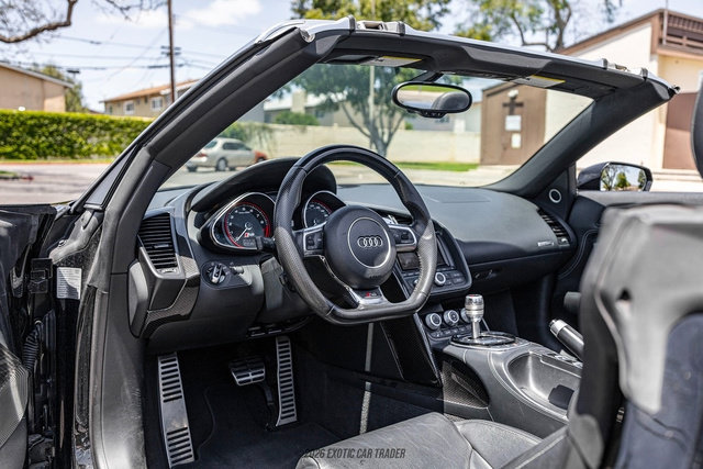 Used 2014 Audi R8 V10 w/ Full Leather Package AWD/4WD image 45