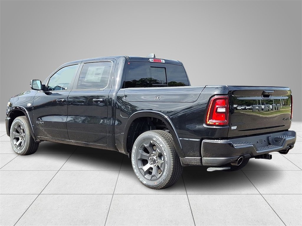 New 2026 RAM 1500 4x4 Crew Cab image 4