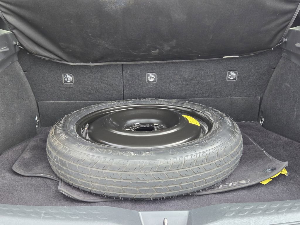Used 2021 Toyota C-HR XLE FWD image 31