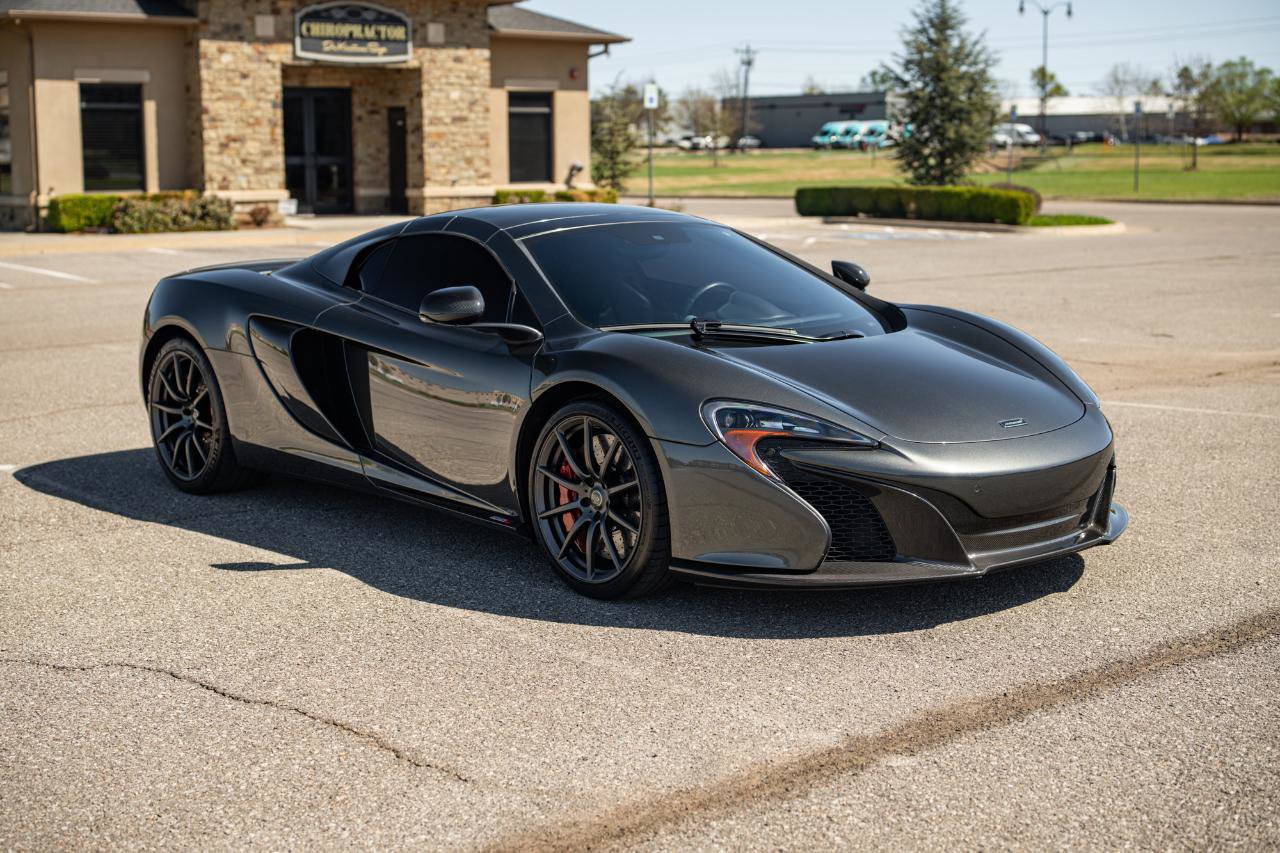 Used 2016 McLaren 650S Spider image 3