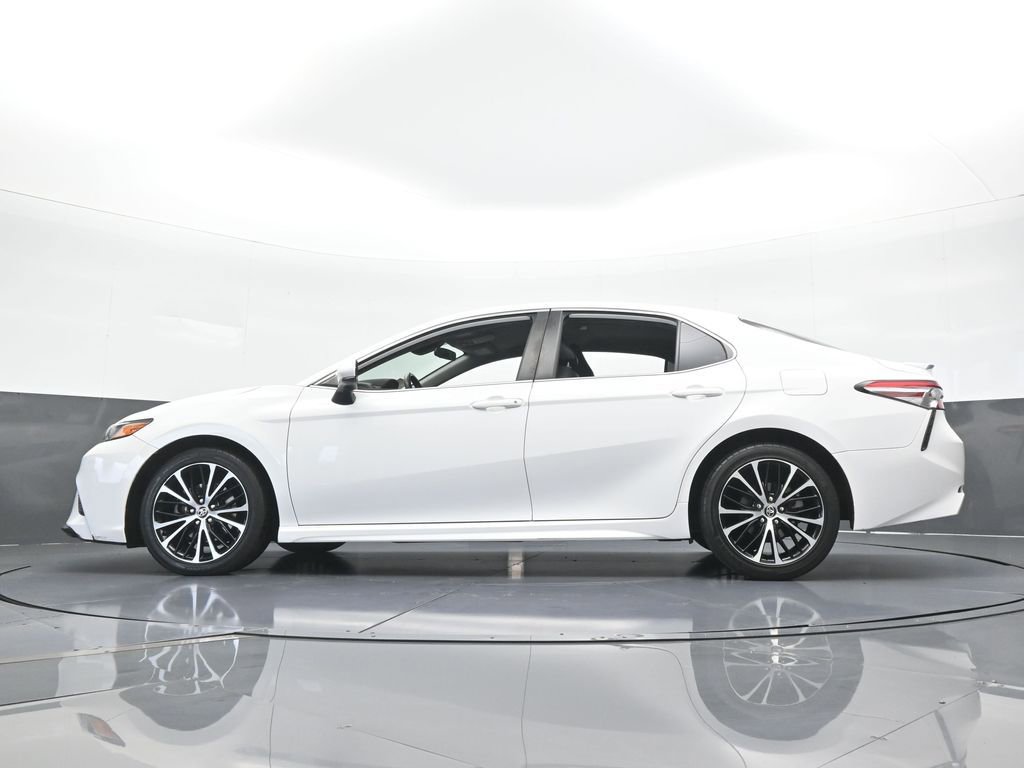 Used 2020 Toyota Camry SE image 50