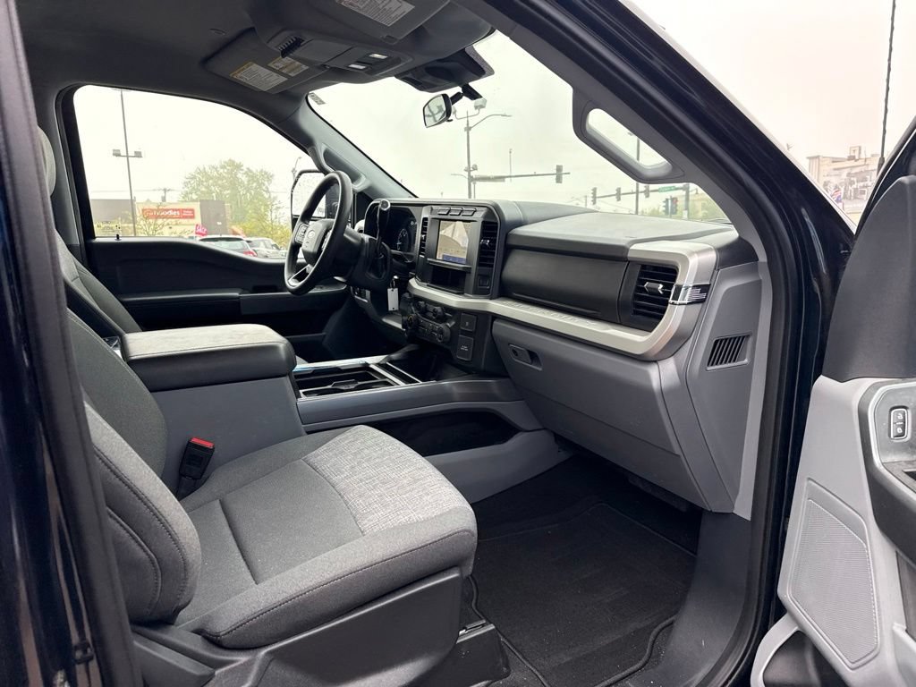 Used 2024 Ford F250 XLT w/ Snow Plow Prep Package AWD/4WD image 28
