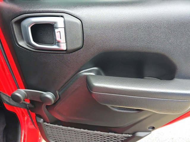 Used 2023 Jeep Gladiator Sport image 14