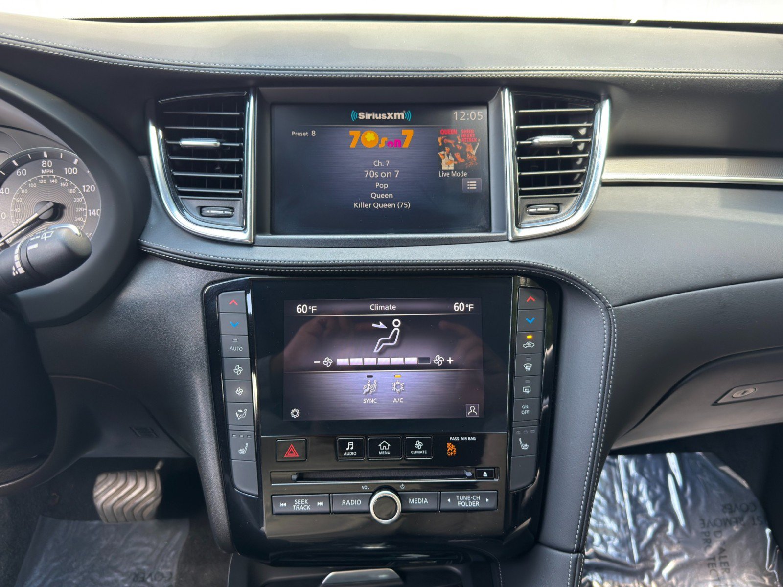 Used 2022 INFINITI QX50 Luxe FWD image 22