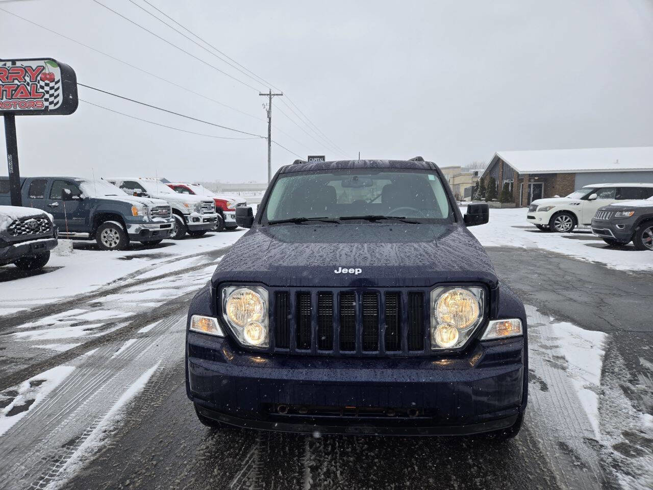Used 2012 Jeep Liberty Sport image 10