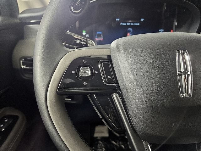 Used 2026 Lincoln Corsair Premiere FWD image 18