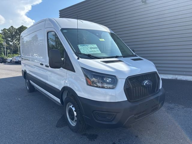 New 2025 Ford Transit 150 148 Medium Roof w/ Load Area Protection Package
