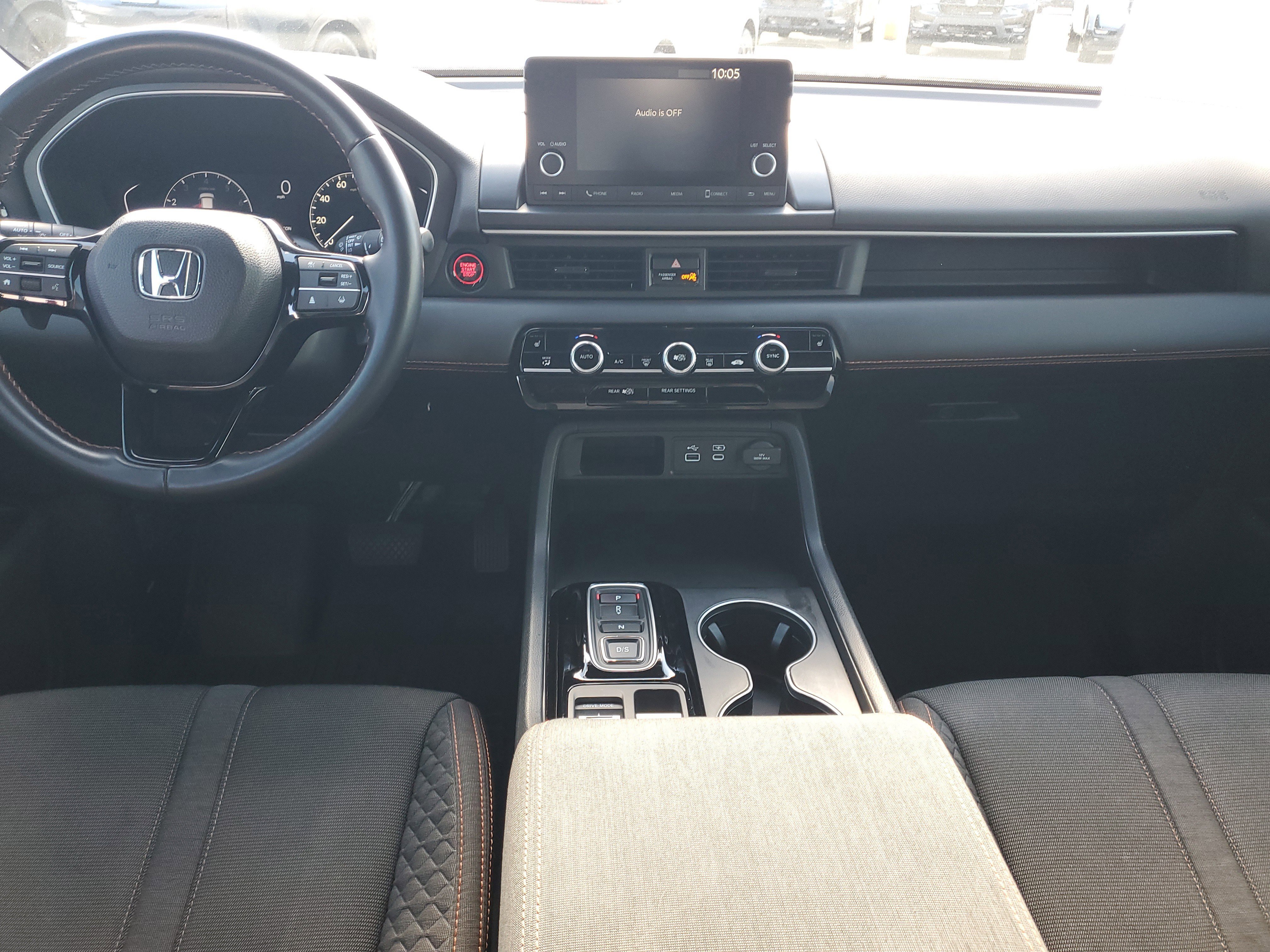 Used 2023 Honda Pilot Sport image 16