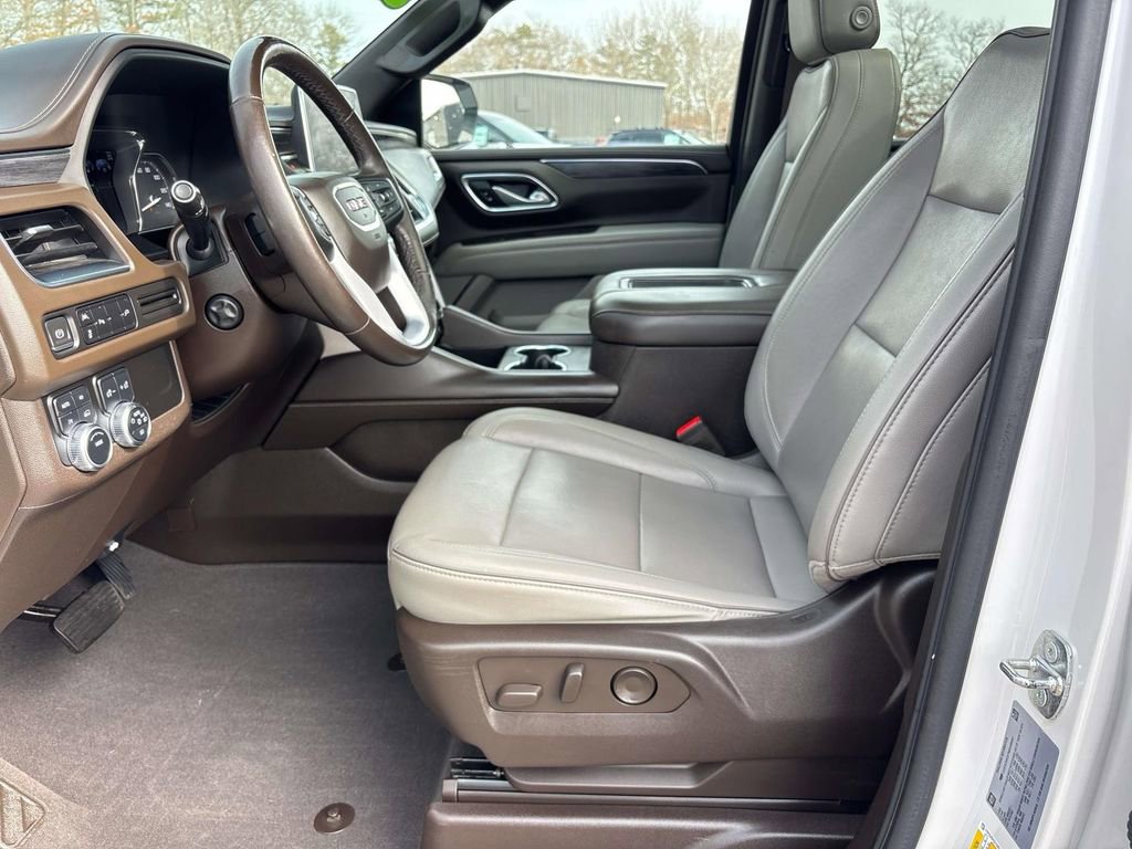 Used 2021 GMC Yukon SLT w/ SLT Premium Package image 8