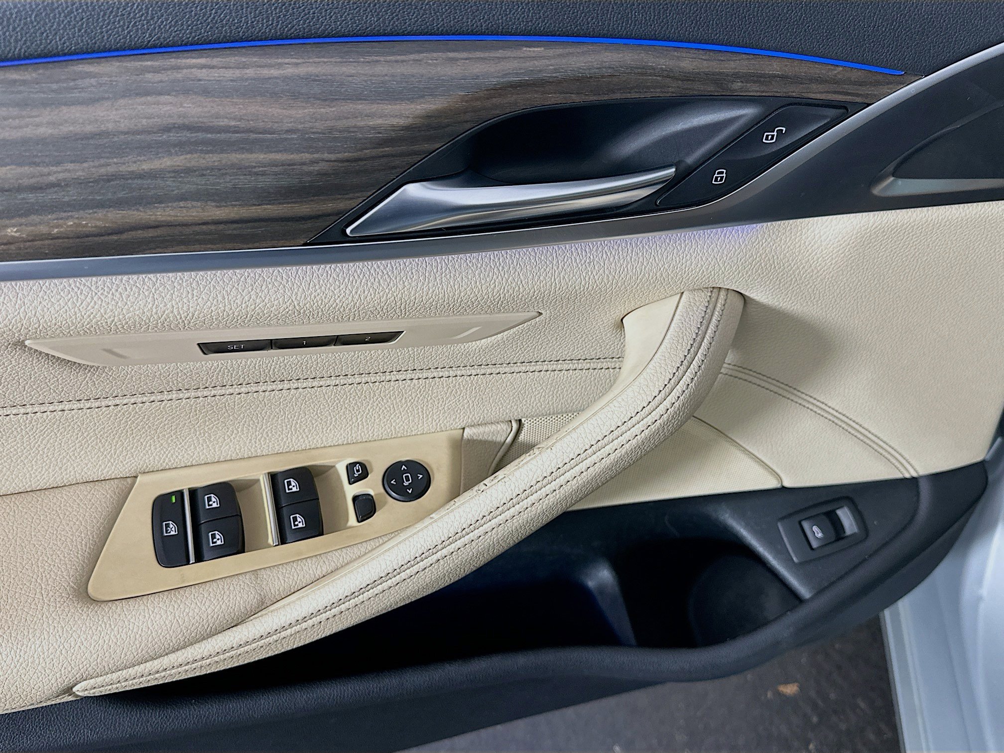 Used 2020 BMW 530i w/ Convenience Package image 15