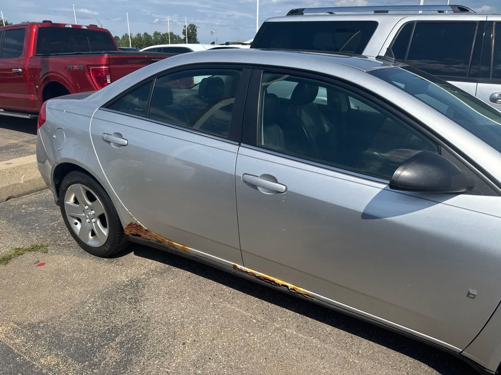 Used 2009 Pontiac G6 Sedan w/ Sun And Sound Package FWD image 7