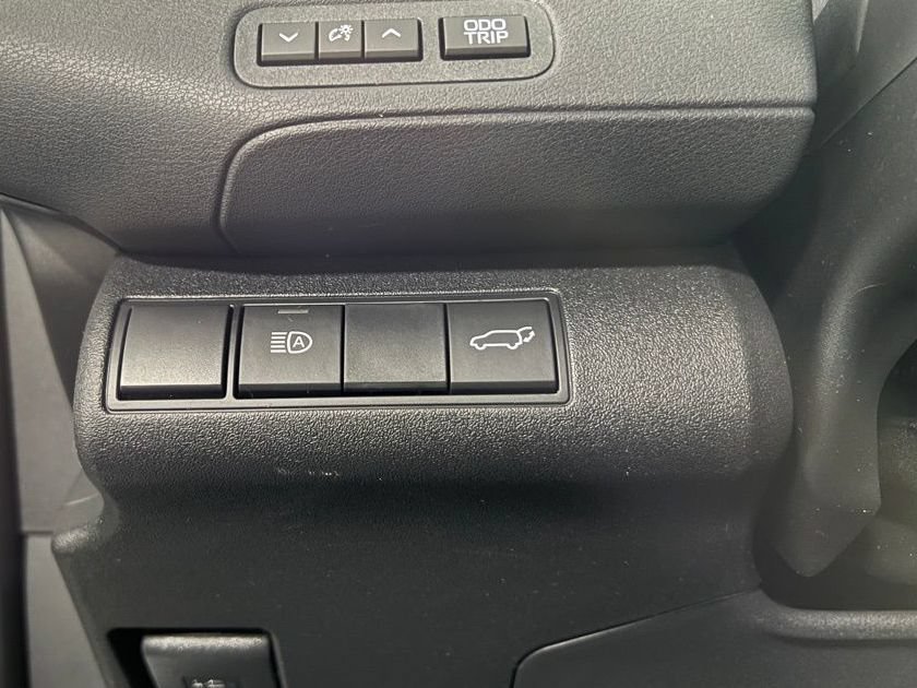 New 2026 Toyota C-HR AWD/4WD image 28