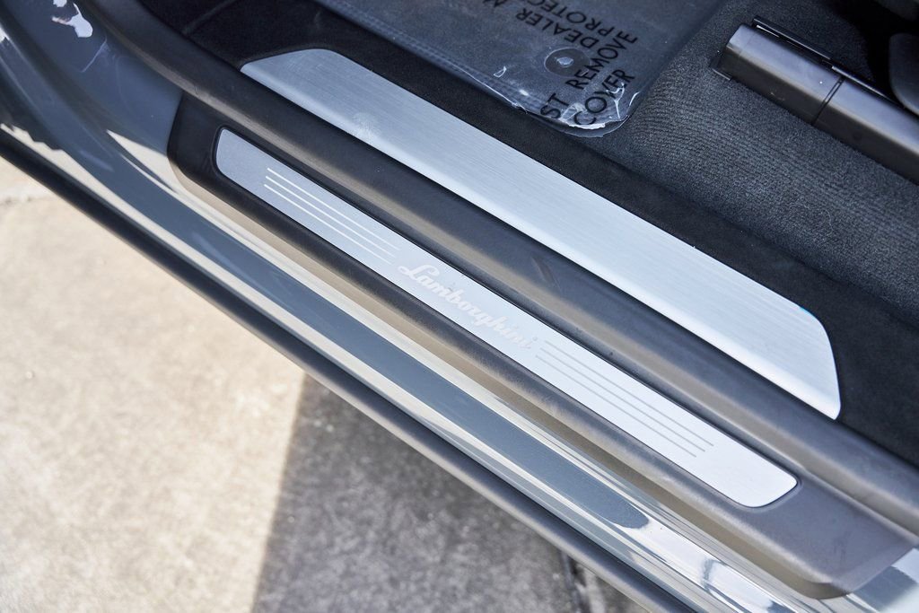 Used 2024 Lamborghini Urus Performante image 43