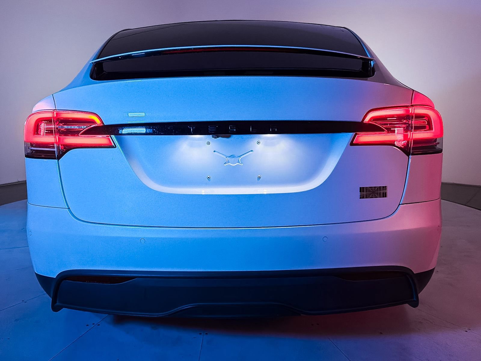 Used 2022 Tesla Model X Plaid AWD/4WD image 8