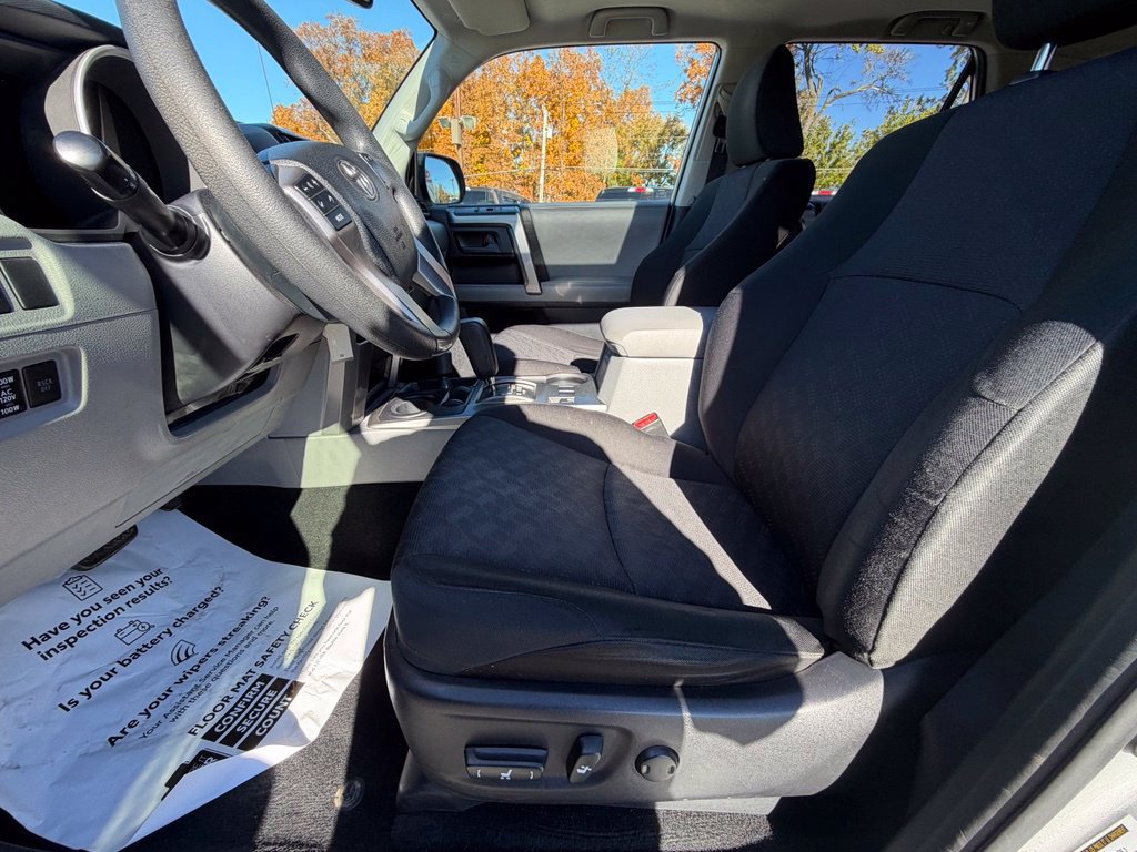 Used 2013 Toyota 4Runner Trail AWD/4WD image 11