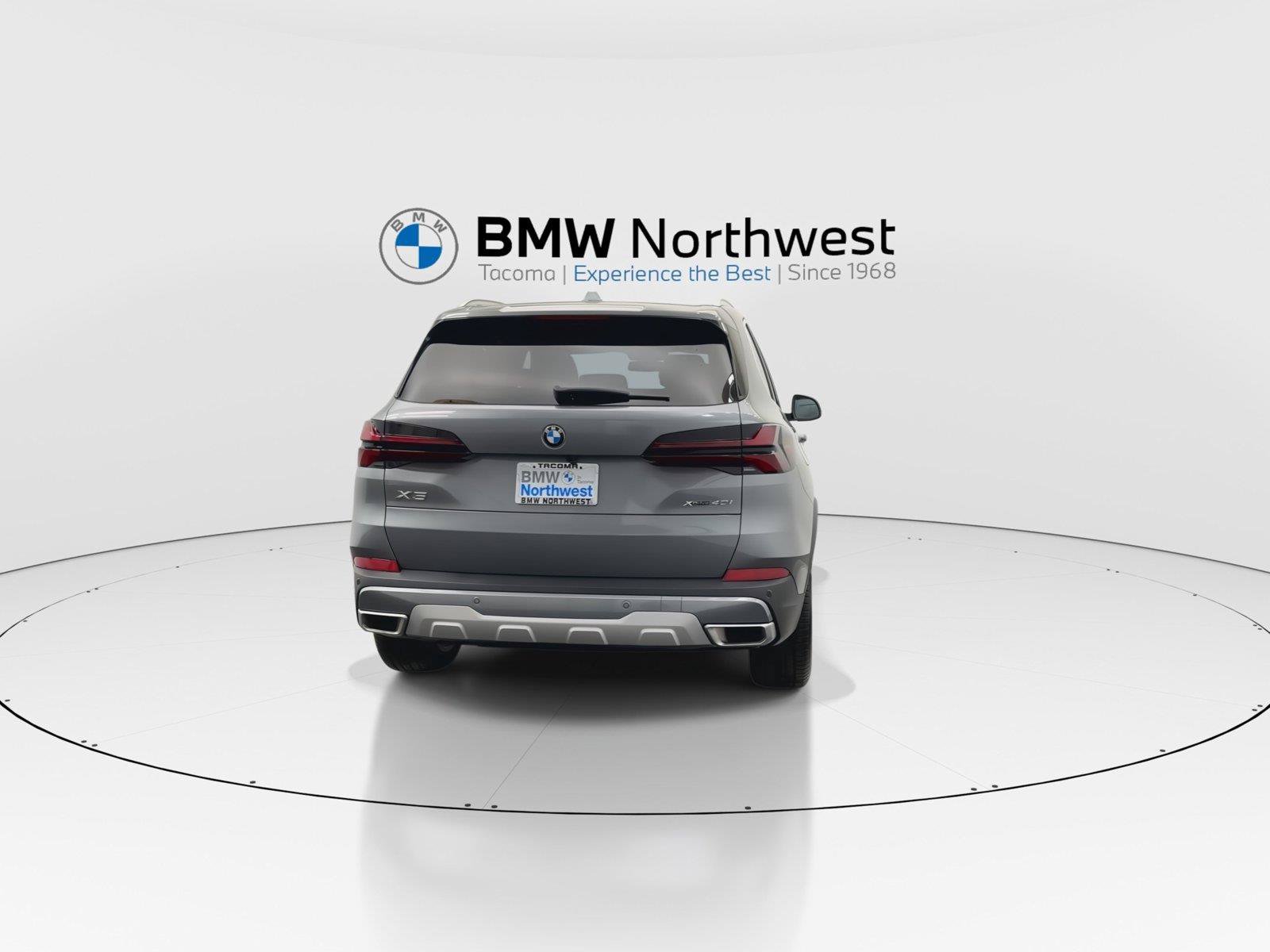 Used 2024 BMW X5 xDrive40i AWD/4WD image 2