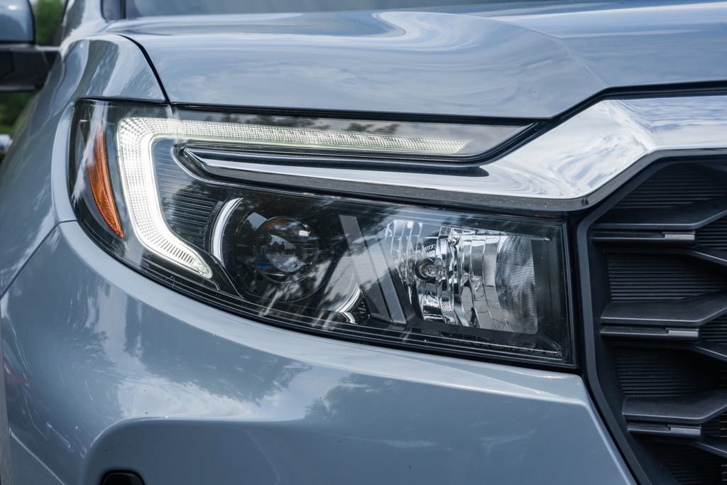 Used 2023 Honda Passport EX-L image 13