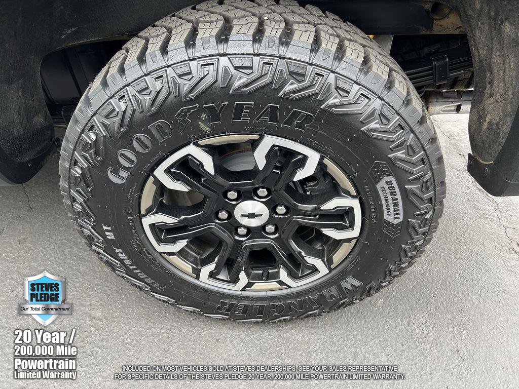 Certified 2024 Chevrolet Silverado 1500 ZR2 w/ Technology Package image 38