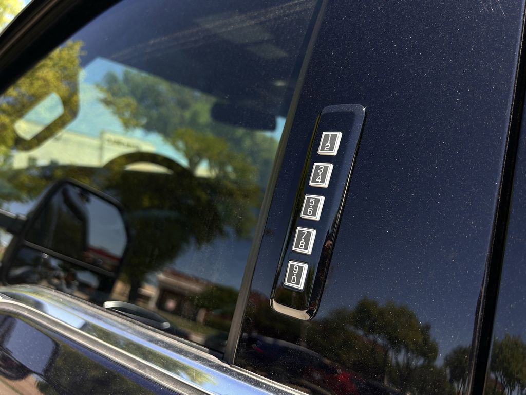 Used 2024 Ford F350 Platinum image 30