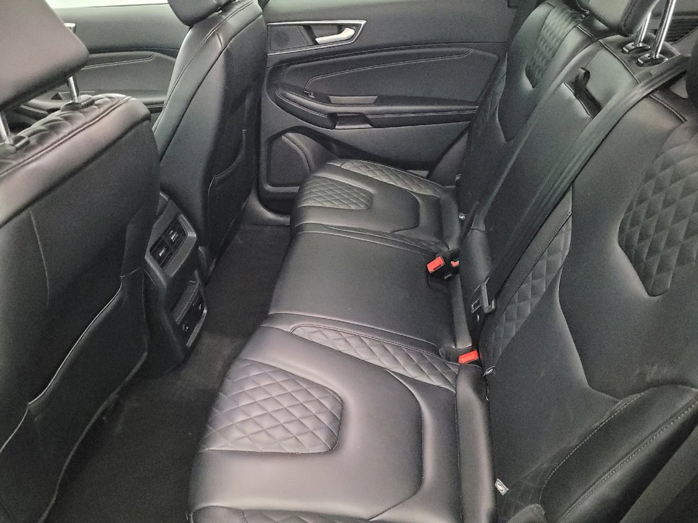 Used 2024 Ford Edge Titanium image 18