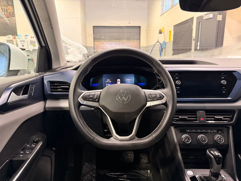 Used 2022 Volkswagen Taos SE image 22
