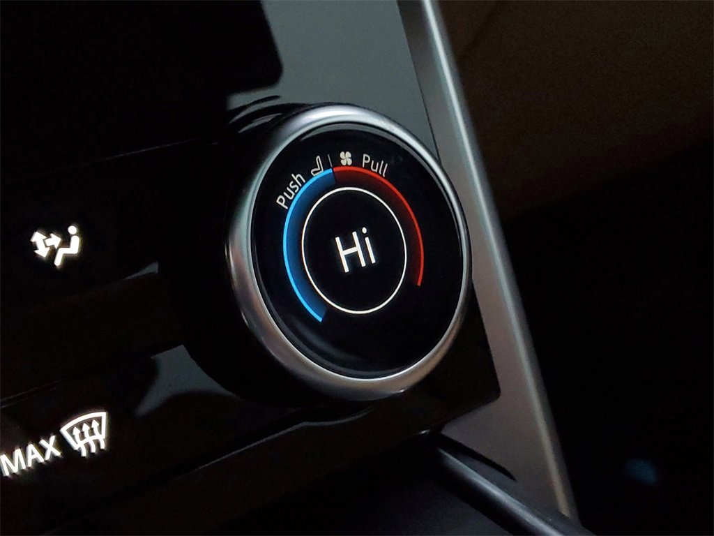 Used 2023 Land Rover Range Rover SE image 24