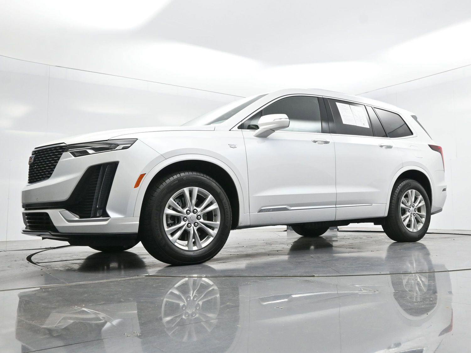 Certified 2025 Cadillac XT6 Luxury FWD image 53